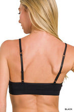 Load image into Gallery viewer, Black Seamless V Front Bra
