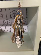 Load image into Gallery viewer, Desert Dangle Keychain/Purse Tassel
