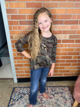 Load image into Gallery viewer, Kids Camo Top with Side Twist
