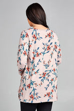 Load image into Gallery viewer, God’s Grace Floral Top - Ella’s Arrow
