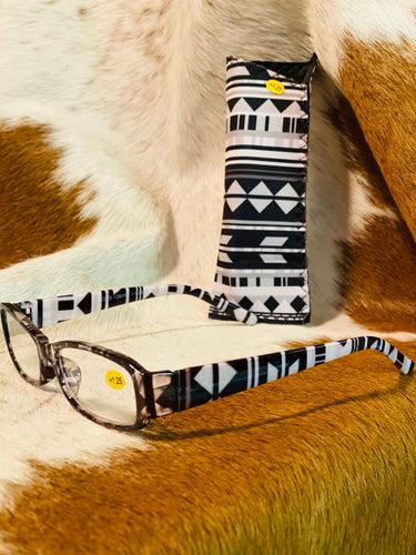 Black & White Aztec Readers - Ella’s Arrow