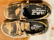 Load image into Gallery viewer, Men&#39;s Cade Camo Flag Shoes - Ella’s Arrow
