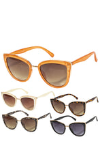 Load image into Gallery viewer, Cat Eye Sunglasses - Ella’s Arrow
